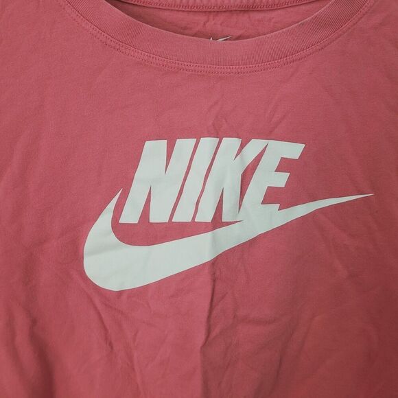 Nike "The Nike Tee" Cropped Light Red Tee Size Small - Picture 6 of 6